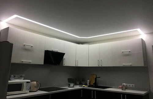 Парящий потолок на кухне фото stretch's ceilings' Studia potolkov in specifics, Ленинградская улица, 97Б - Yan