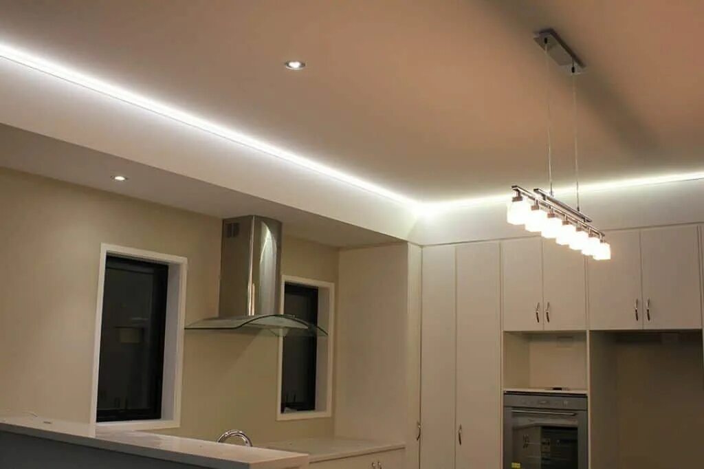 Парящий потолок на кухне фото Kitchen Ceiling LED Strip Lighting Cucine