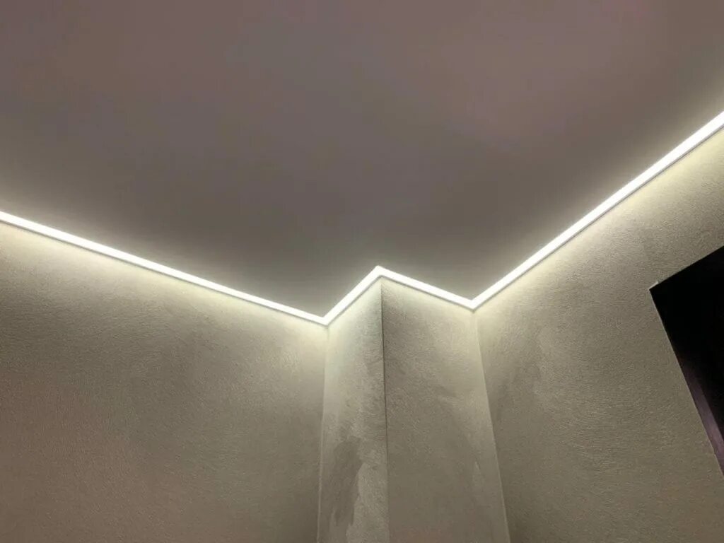 Парящий потолок натяжной фото Светодиодные ленты (RGB и белые) для натяжных потолков купить в СПБ - компания "