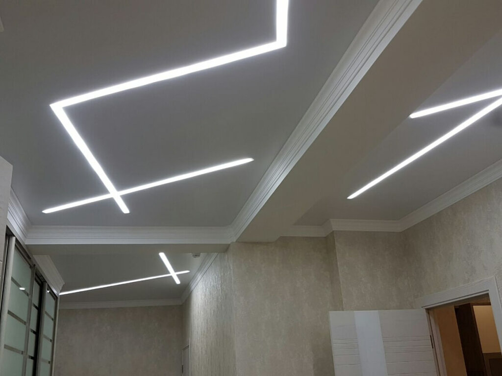 Парящий потолок со световыми линиями фото Roomy_potolok, ceiling systems, Orenburg, Pobedy Avenue, 155/3 - Yandex Maps
