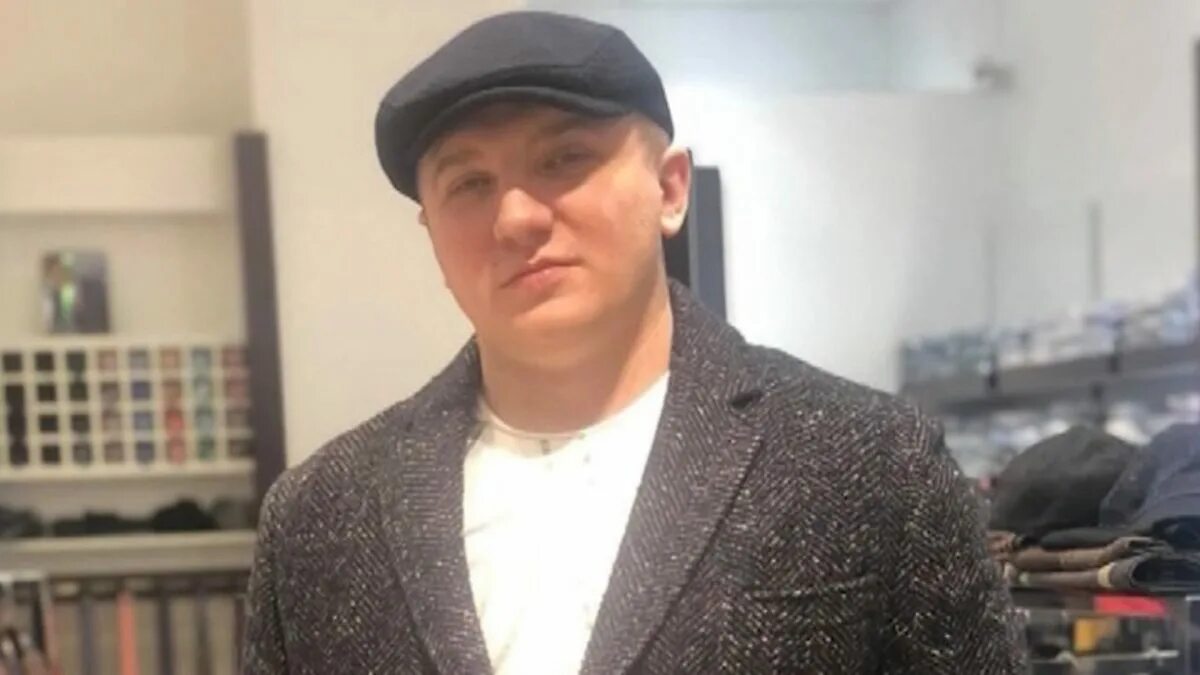 Паша большой иркутск положенец фото Предполагаемый лидер банды сутенеров экстрадирован из Грузии в Иркутск - Вести 2