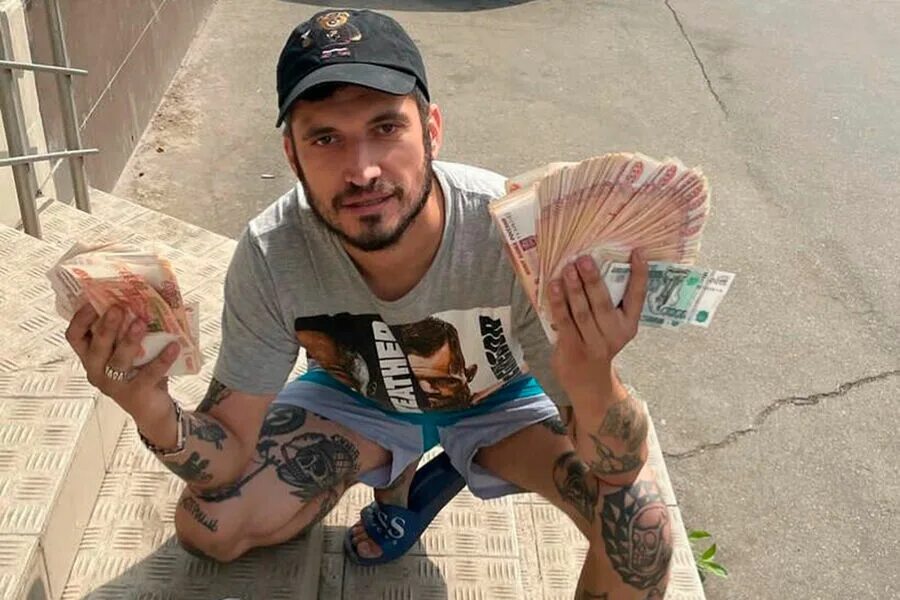 Паша техник до наркозависимости фото Паша Техник посоветовал россиянам "убирать" татуировки со свастикой - Газета.Ru 