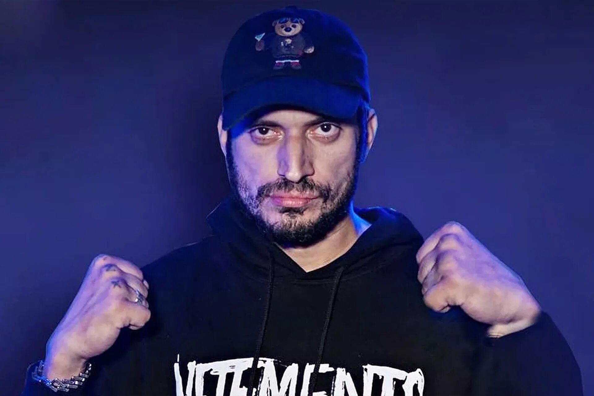 Паша техник молодой фото Рэпер Паша Техник впал в кому