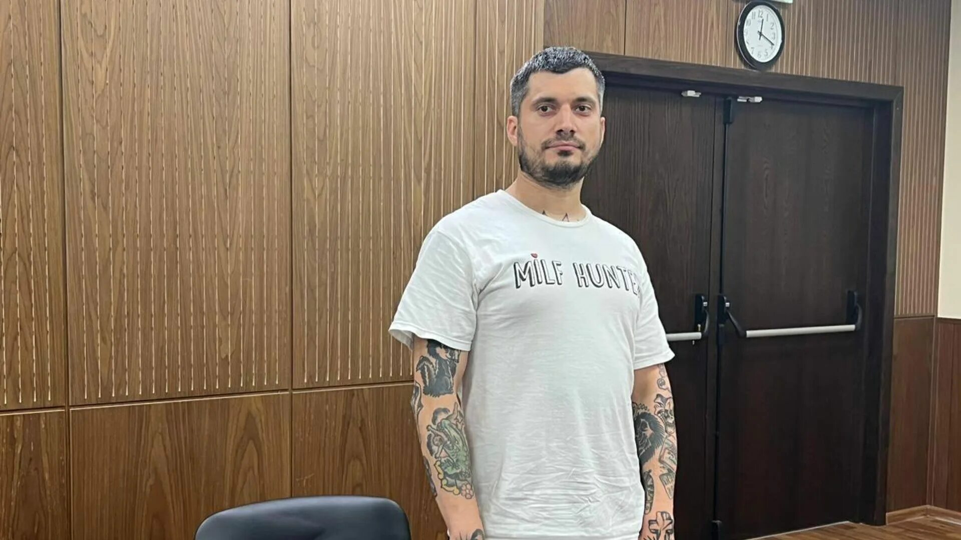 Паша техник с женой фото Полиция проверяет поездку певицы Анет Сай на машине ДПС по Волгограду - РИА Ново