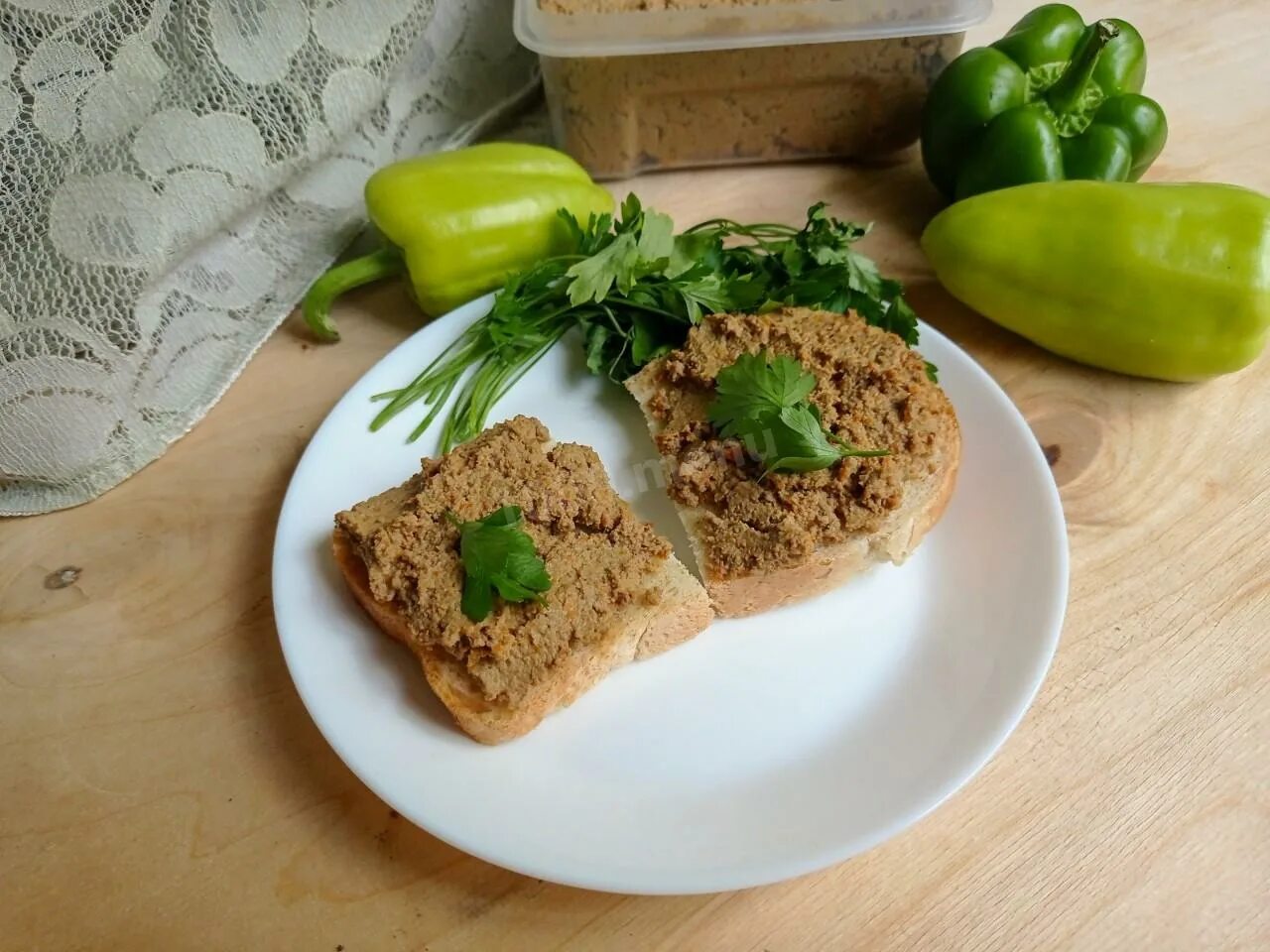 Паштет из говяжьей печени фото Паштет из печени говяжьей с морковью рецепт с фото пошагово - 1000.menu