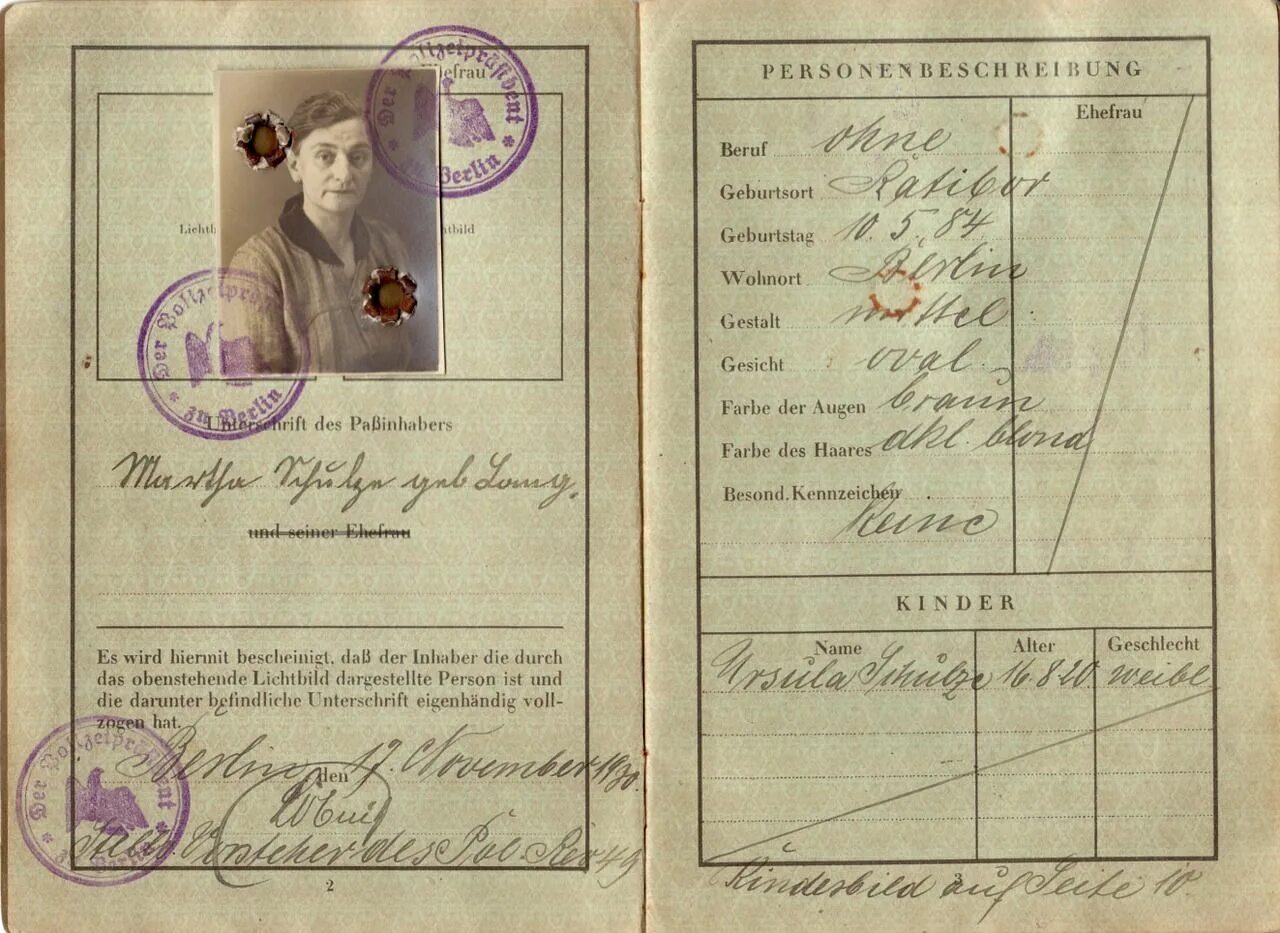 Паспорт старого образца фото Pin by Sandra sear on Junk journal printables Passport, Family history, Olds