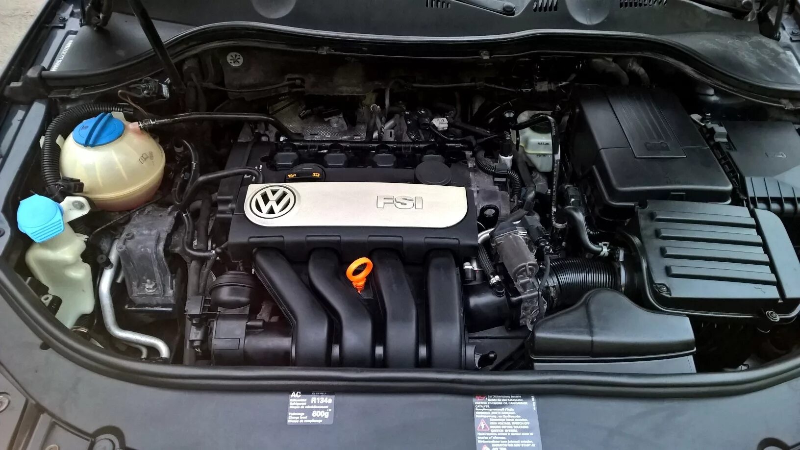 Пассат б6 фото двигателя мойка двигателя паром - Volkswagen Passat Variant (B6), 2 л, 2007 года мойка DRI