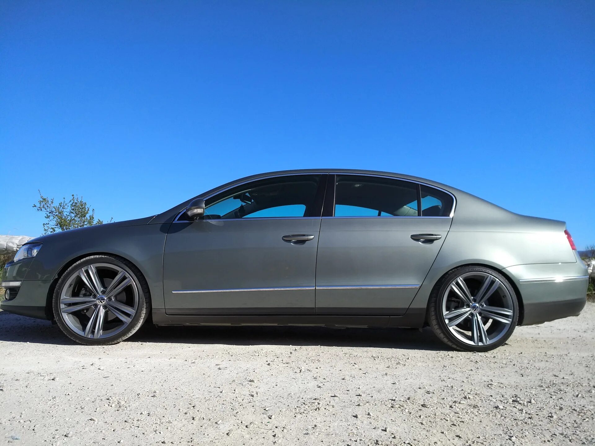 Пассат б6 на 18 дисках фото Занижение технорессор -50 - Volkswagen Passat B7, 1,8 л, 2013 года тюнинг DRIVE2