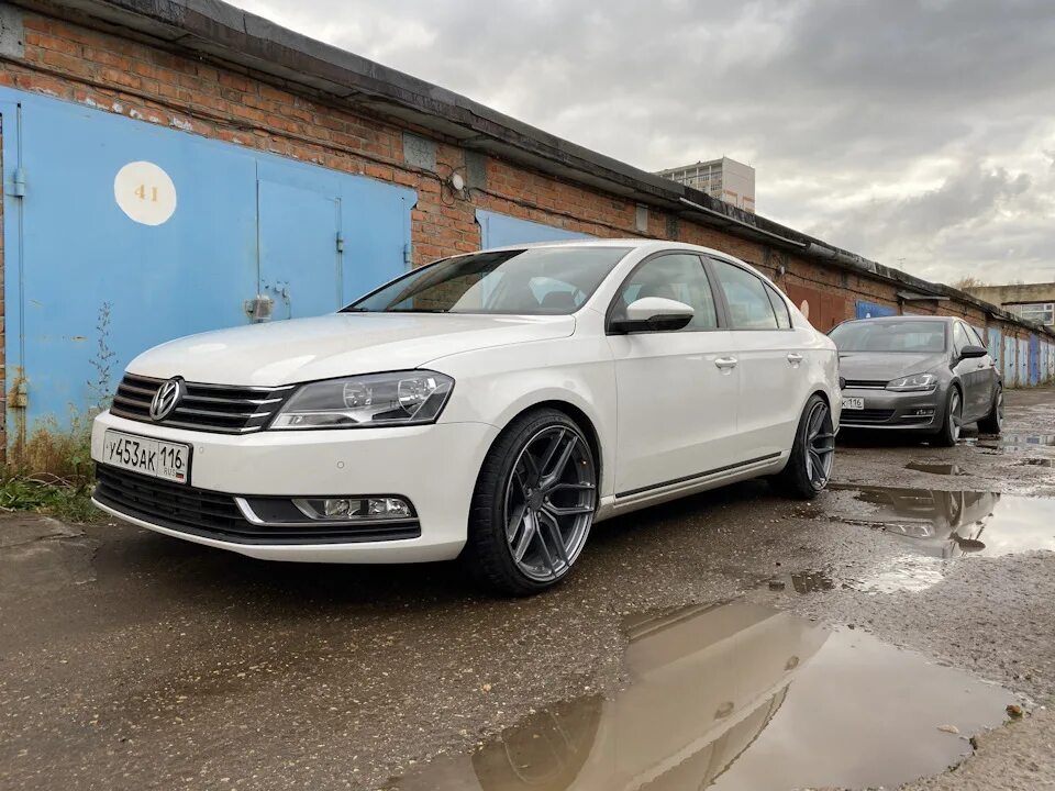 Пассат б7 на 18 дисках фото Z-performance 19 на 9,5 et 33 - Volkswagen Passat B7, 1,4 л, 2014 года колёсные 