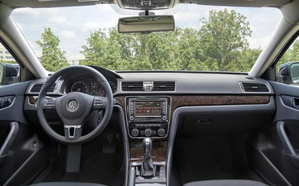Пассат фото салона 2014 Volkswagen Passat SEL Premium review notes