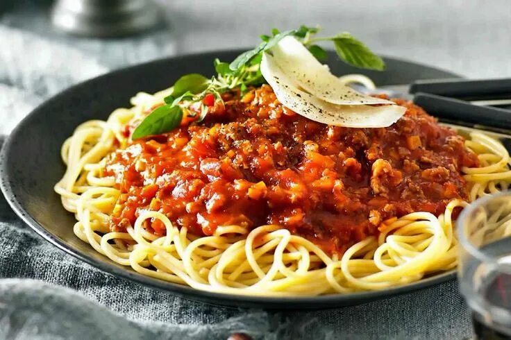 Паста с соусом болоньезе фото Aunt Betty’s Spaghetti - Meat Sauce Spaghetti meat sauce, Spaghetti bolognese, M