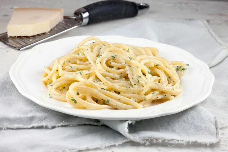 Паста с сыром рецепт с фото Pasta alfredo - met saus op basis van room en boter Ohmydish Recept Alfredo past