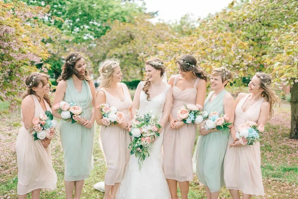 Пастельная свадьба фото Pastel Wedding Epic Dessert Table Sarah-Jane & Matt Ethan Photography Spring wed