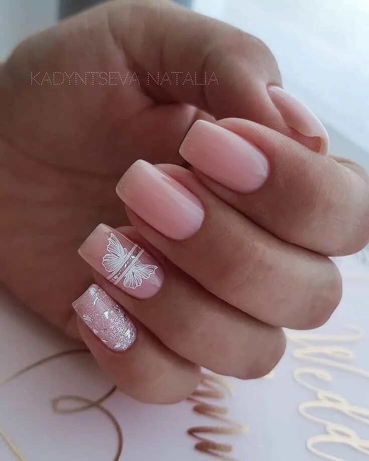 Пастельный квадратный маникюр 2019 Butterfly Pattern Nails For Fall Pastel nails designs, Nails, Glitter manic