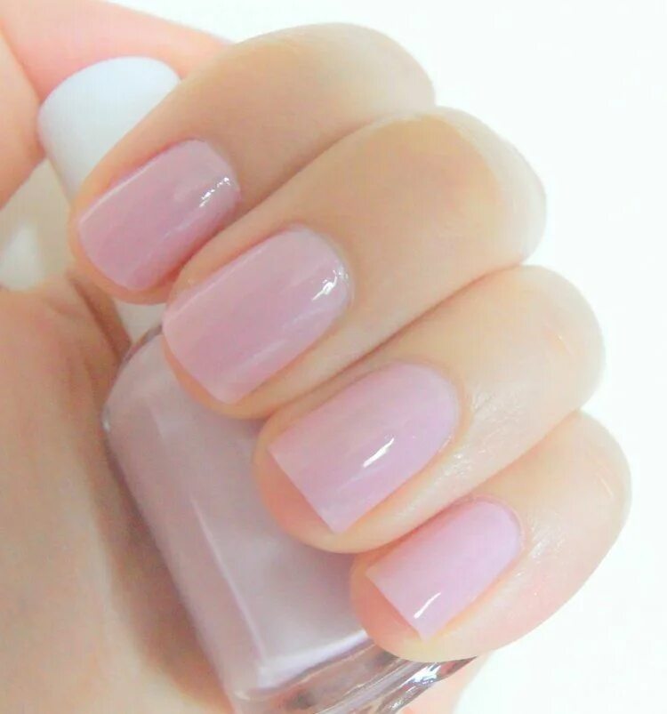 Пастельный маникюр на короткие ногти фото rose rose pale - Recherche Google Essie nail, Pretty nails, Natural nails