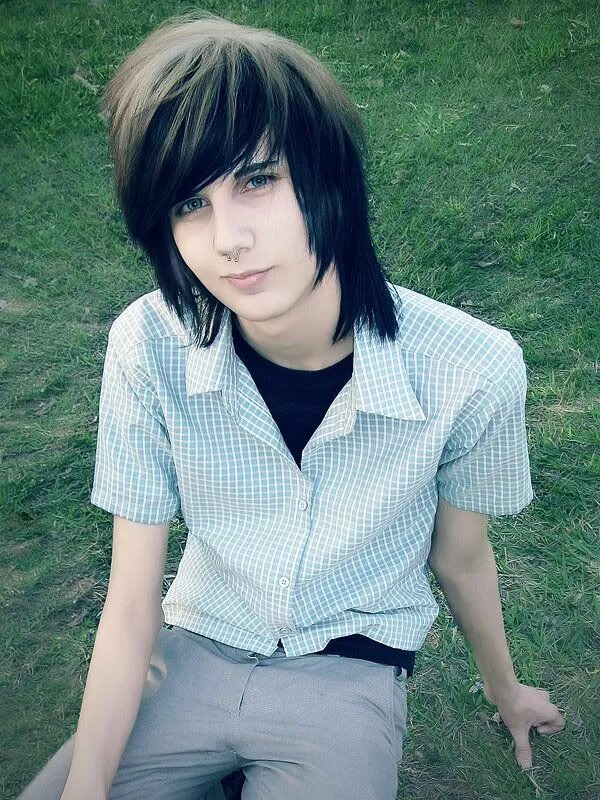 Пацан с челкой фото emo guys - Google zoeken Emo hairstyles for guys, Emo haircuts, Boys long hairst