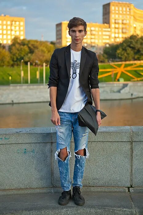 Пацаны студенты в джинсах фото вк Олег Street Style Уличная мода 2012 на FashionTime