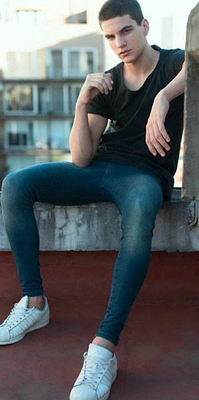 Пацаны студенты в джинсах фото вк Pin on Male Teen Style
