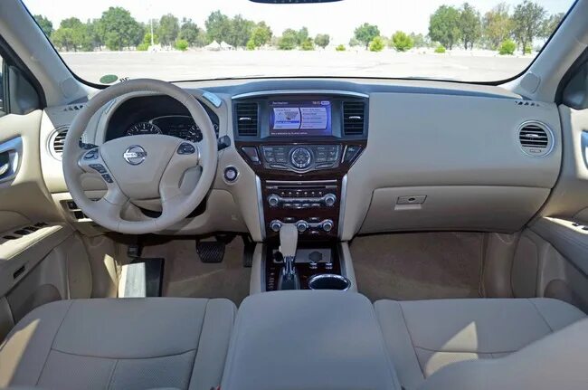 Патфайндер фото салона Đã có giá bán của Nissan Pathfinder Hybrid 2014
