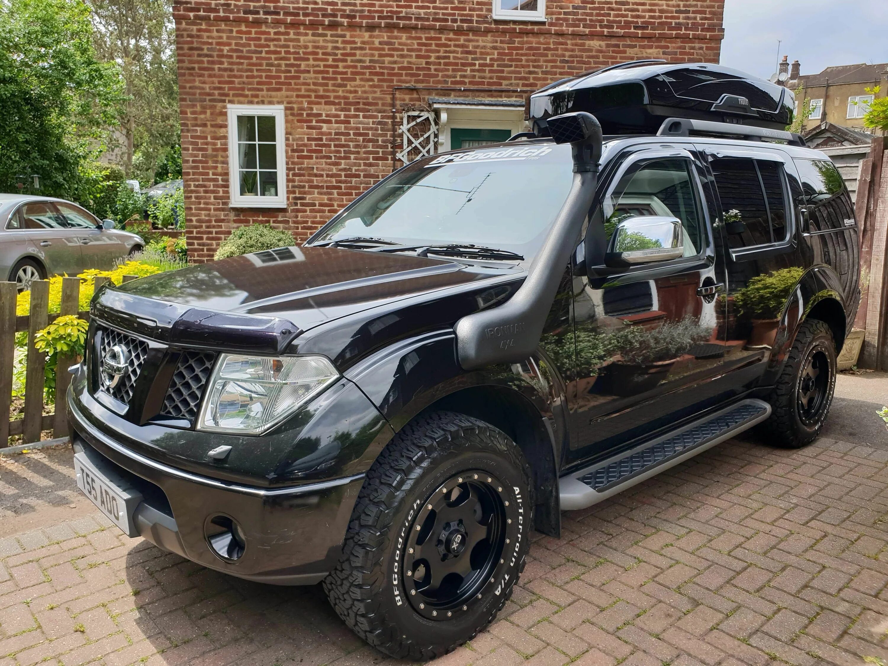 Патфайндер тюнинг фото #NissanPathfinderMammoth #bfgoodrich #Ironman snorkel #KMC RG1 wheels #ThuleMoti