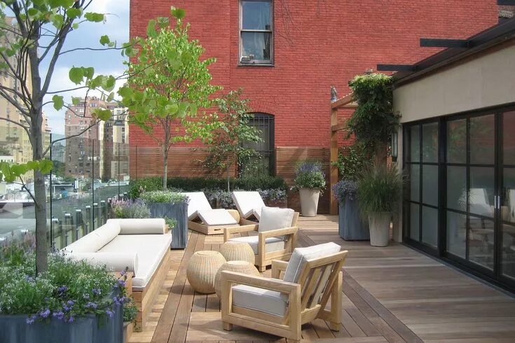 Патио что это такое в квартире фото Rooftop terrace by Gunn Landscape, featuring teak chairs Rooftop patio, Patio, O