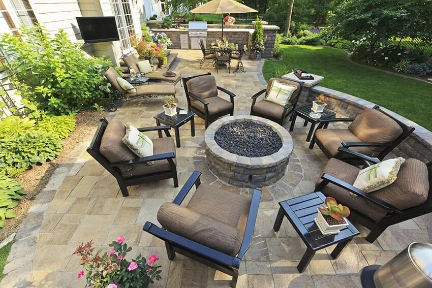 Патио на даче своими руками недорого Travertine Patio (Pavers & Tile Design Guide)