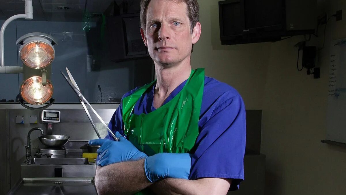 Патологоанатом фото работы BBC Radio 2 - What Makes Us Human, Dr Richard Shepherd: What Makes Us Human?