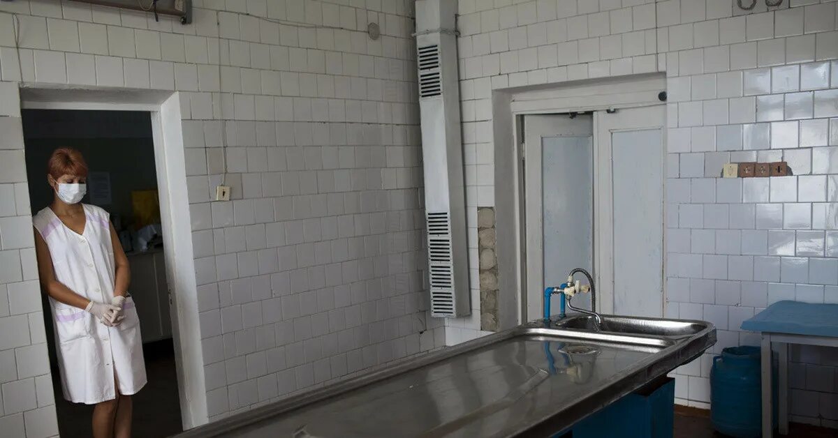 Патологоанатомическое отделение фото В БСМП прокомментировали задержку выдачи тел умерших родственникам. Красноярский