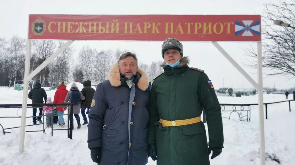 Патриот 84а село ильинское фото Олег Жолобов посетил снежный парк "Патриот" в воинской части Ильинское городског