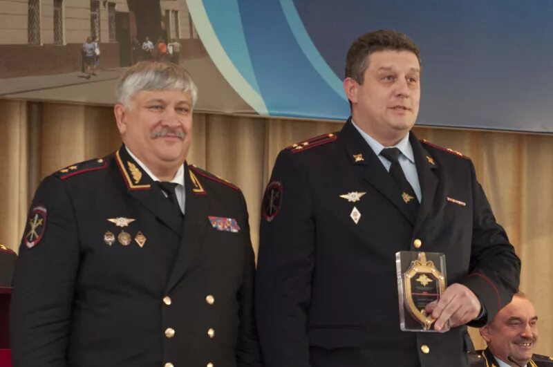 Пауков олег викторович фото Виктор Пауков вручил ведомственные награды сотрудникам подмосковной полиции