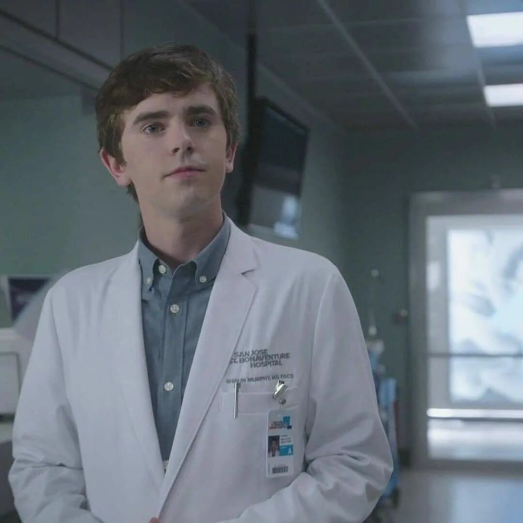 Паул лукатис хороший доктор фото Pin de Christina Knapp en Freddie Highmore en 2019
