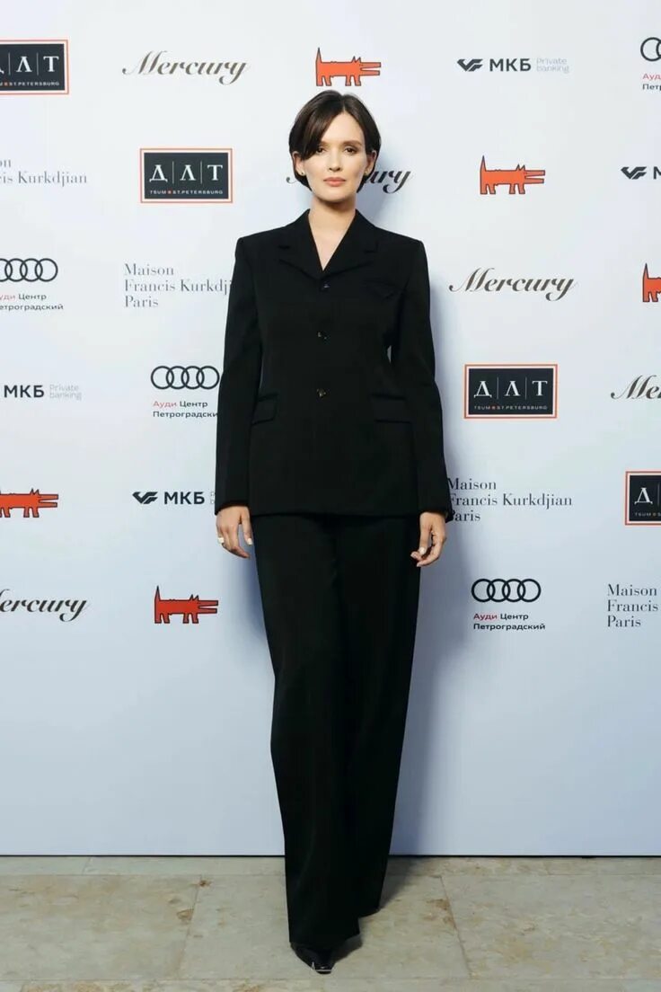 Паулина андреева фото сейчас Pin by Анна Стриж on Паулина Андреева Boss lady, Outfits, Women