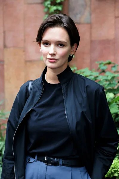Паулина андреева фото сейчас Помолодевшая Паулина Андреева вернулась из декрета с новой прической - ей идет! 