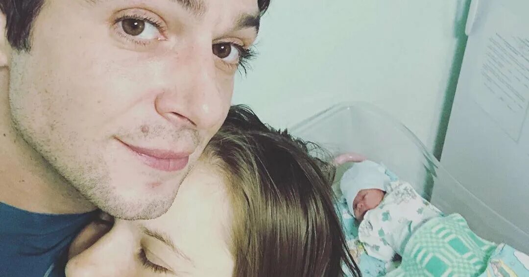 Павел баршак с женой и детьми фото Павел Баршак объявил о рождении дочери
