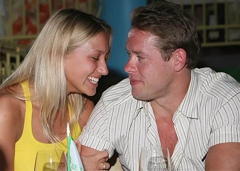 Павел буре с женой фото Anna Kournikova and Pavel Bure used to have a thing. And I'm being a jerk by pos