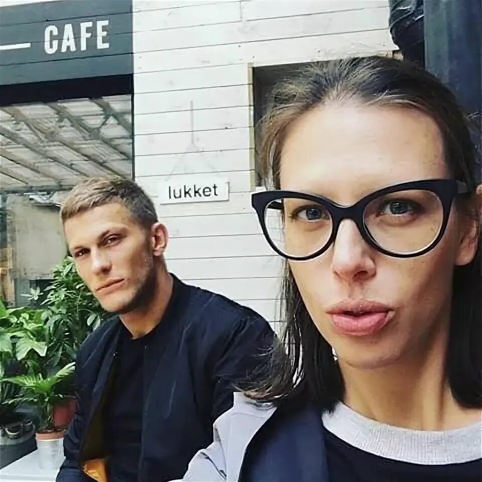 Павел чинарев личная жизнь жена фото Как зовут жену Паши? Кто она по профессии? ask.fmhttps://ask.fm/alenalopeva8451