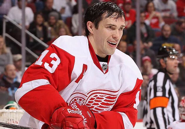 Павел дацюк фото Puck Daddy chats with Red Wings' Pavel Datsyuk about NHL playoffs, using figure 