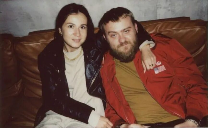 Павел дедищев и зарина фото Павел Дедищев: биография, жена, возраст, фото, Стендап, семья, образование, рост