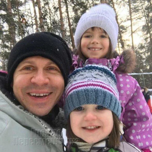 Павел деревянко семья дети фото Павел Деревянко с дочками Варварой и Александрой - Музыка и новости шоу-бизнеса