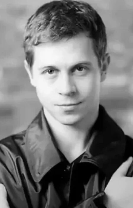 Павел деревянко в детстве фото За что получил уголовный срок звезда сериала "Беспринципные" и самый высокооплач