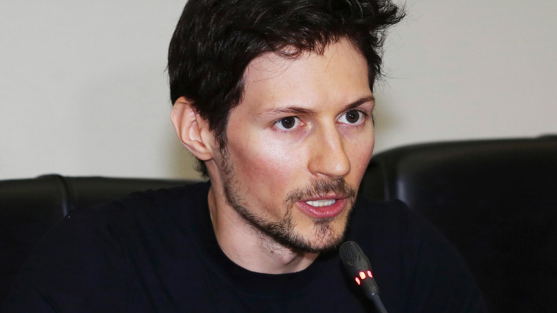 Павел дуров задержан фото NYT отметила необычный характер заявления Макрона о задержании Дурова - РИА Ново