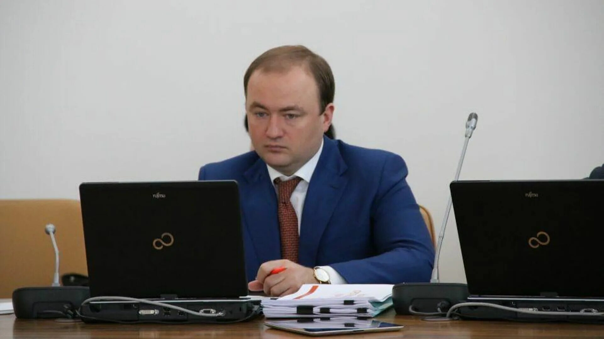 Павел фрадков биография фото Фрадков в Минобороны будет отвечать за управление имуществом и землей - РИА Ново