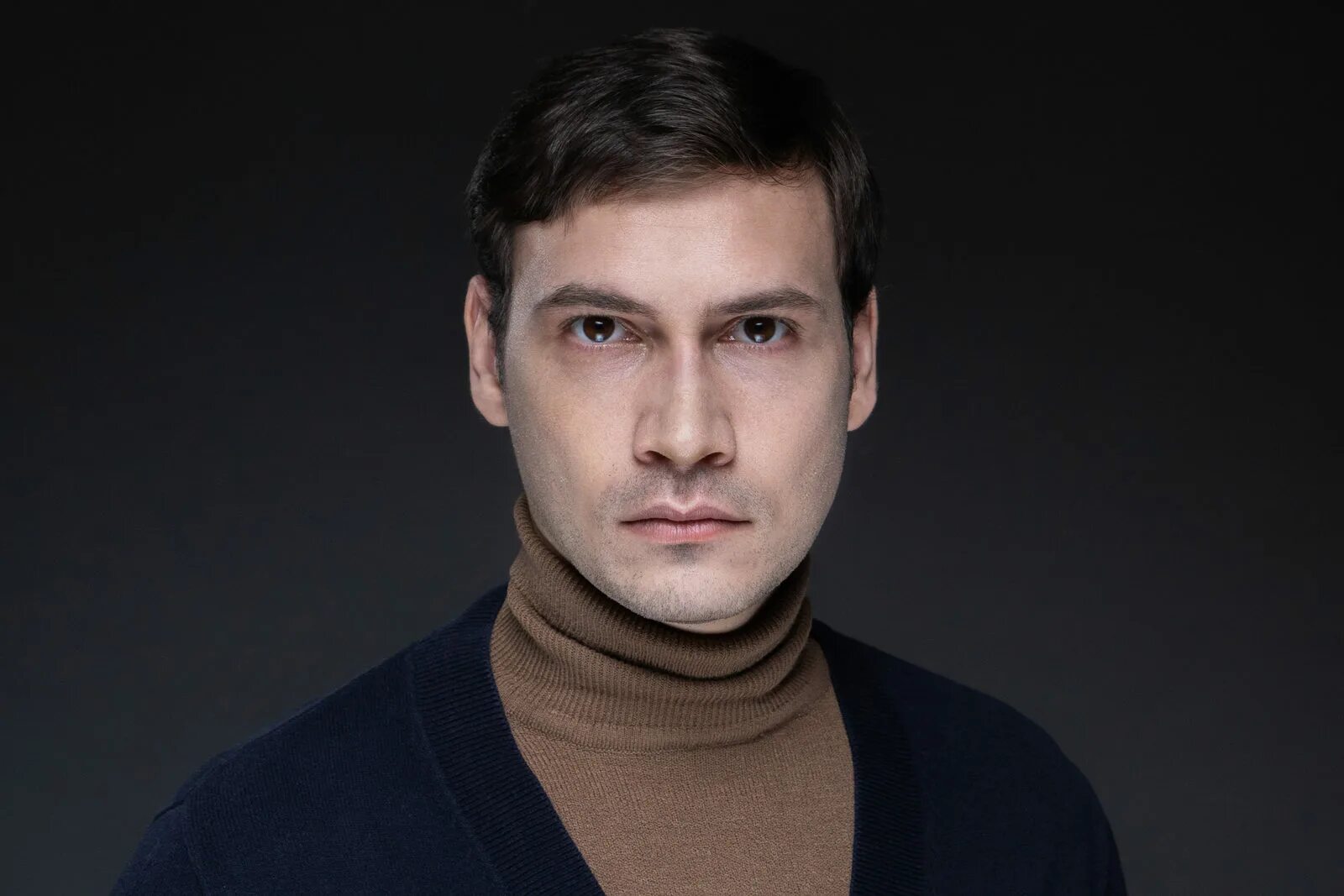 Павел гончаров фото Павел Гончаров - актёр - фотографии - российские актёры - Кино-Театр.Ру