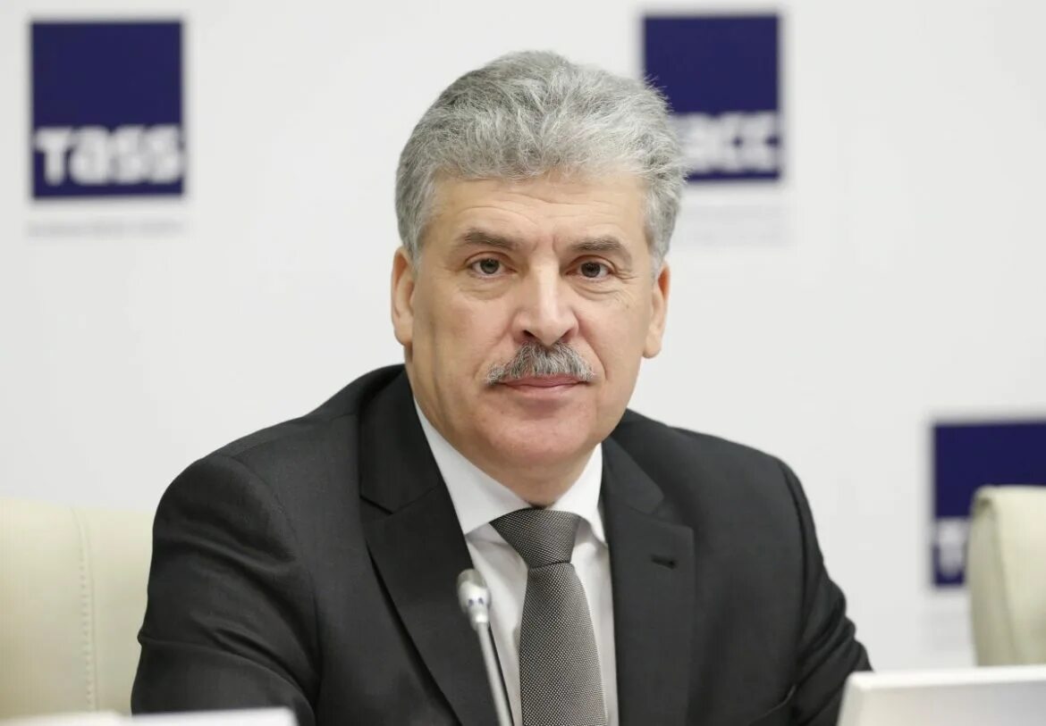Павел грудинин фото Павел Грудинин: "У нас есть уверенность в завтрашнем дне" - КПРФ Москва