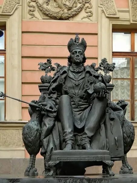 Павел i просп 25 октября 3 фото Памятник Павлу I в Михайловском замке Располагается во дворе Михайловского замка