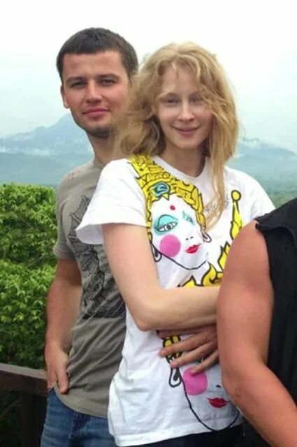 Павел манченко и светлана фото Травля в школе, модельное прошлое, брак и две сорванных помолвки: яркие главы из