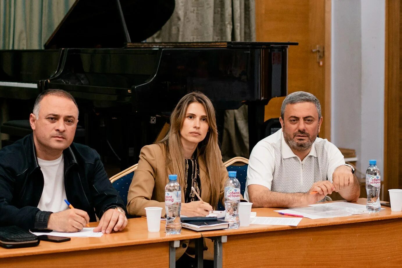 Павел невзоров сочи фото Депутат Анна Невзорова: "Микрорайоны растут и требуется благоустройство" - Невзо