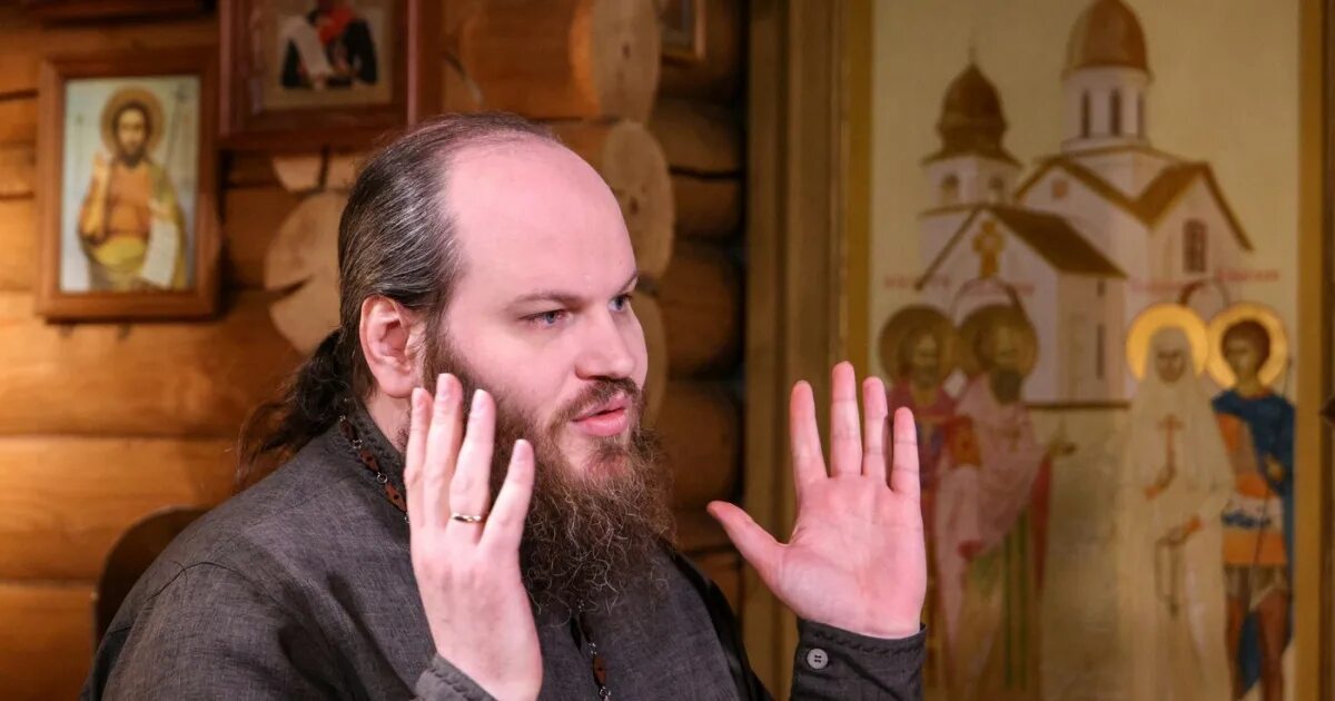 Павел островский в молодости фото Отец Павел Островский: об опасности нейросетей и нелюбви к православию - СМИ2