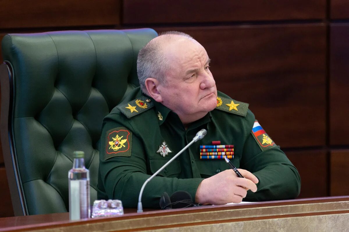 Павел попов заместитель министра фото В Минобороны России обсудили особенности Международного военно-технического фору