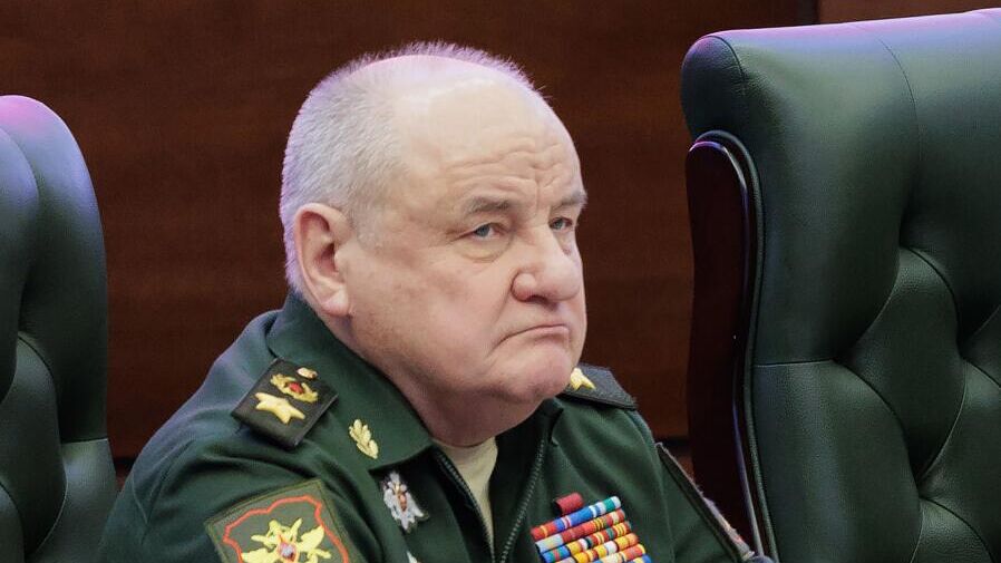 Павел попов заместитель министра фото Арест бывшего замминистра обороны Попова продлили до конца декабря